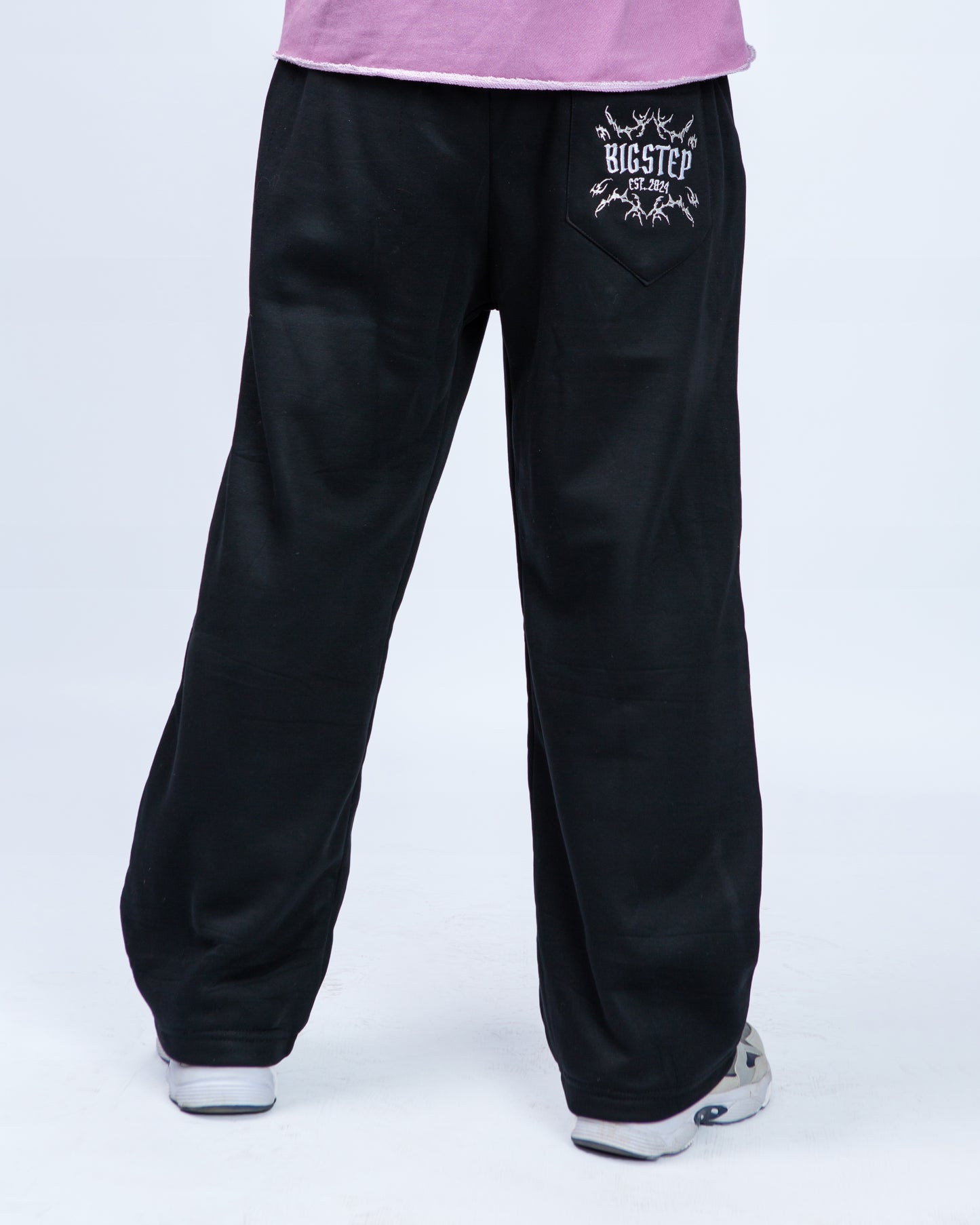 Big Step Joggers in Black